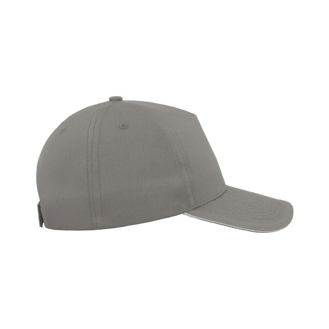 Gray - Lifestyle - Atlantis Start 5 Sandwich 5 Panel  Cap