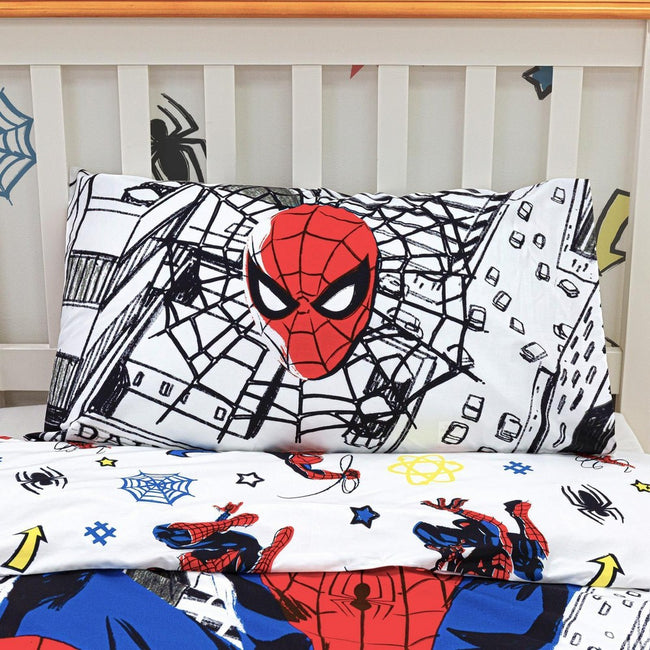 White-Black-Red - Lifestyle - Spider-Man Action Pose Duvet Set