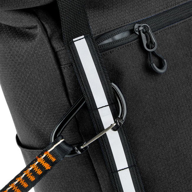 Black - Pack Shot - Quadra Urban Commute Knapsack