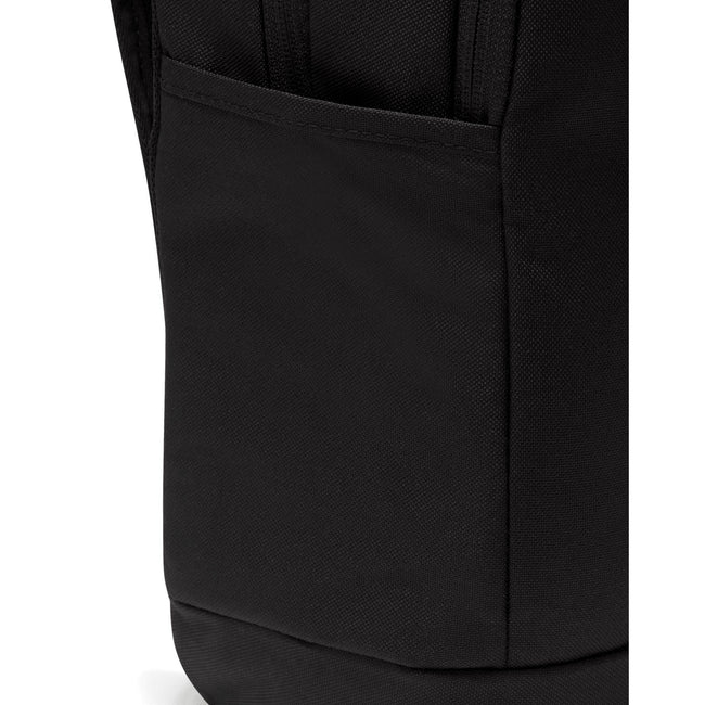 Black - Close up - Nike 21L Knapsack