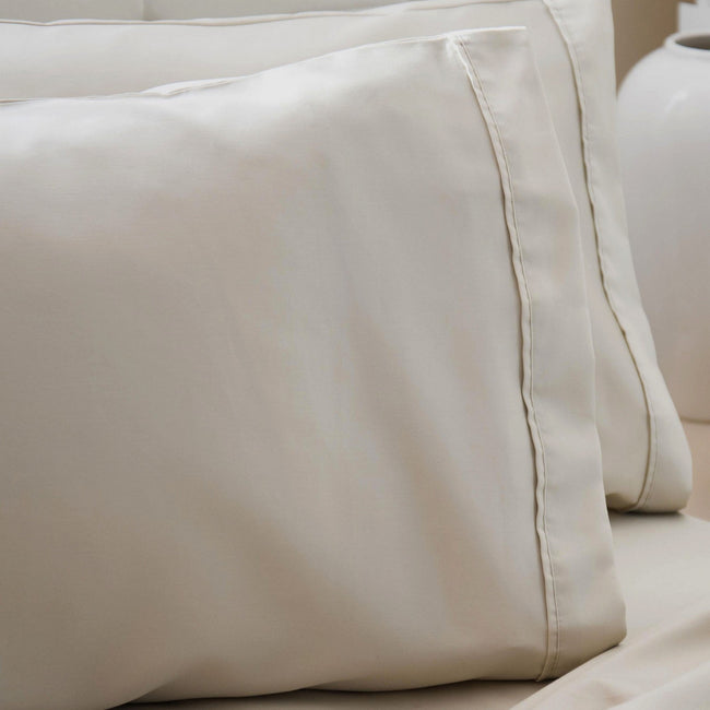 Oyster - Back - Belledorm 200 Thread Count Egyptian Cotton Oxford Pillowcase