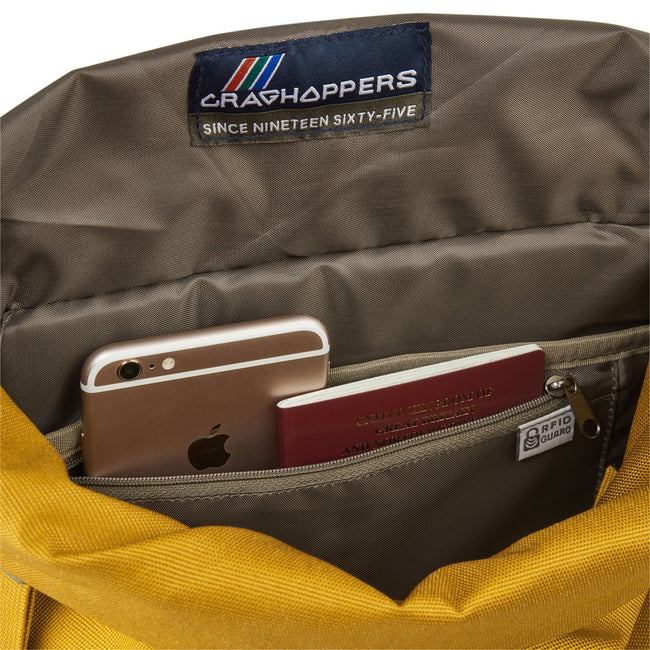 Dark Butterscotch - Lifestyle - Craghoppers Kiwi Classic 16L Knapsack