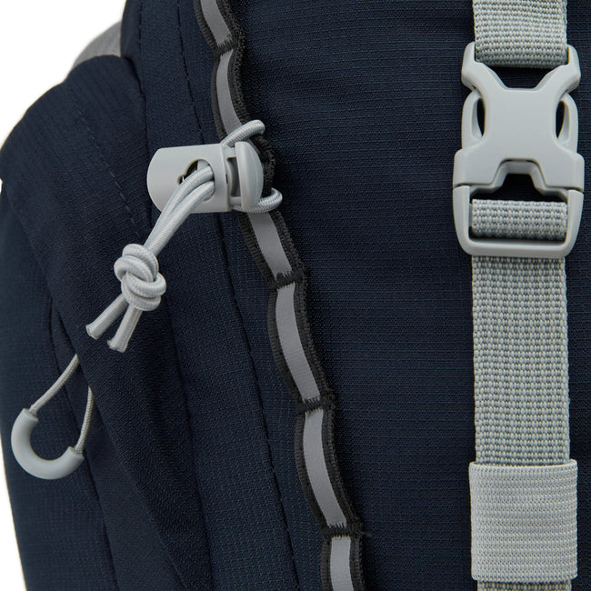 Navy - Close up - Regatta Survivor V4 9.2gal Knapsack