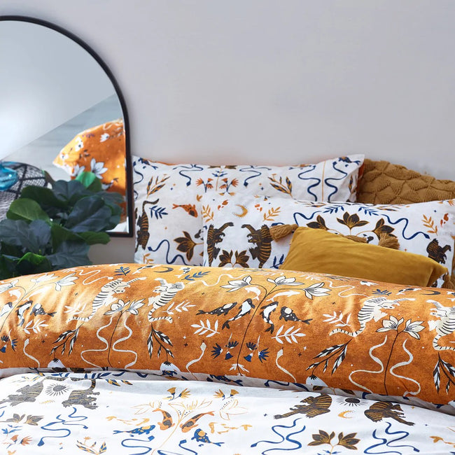 Multicolored - Side - Furn Tiger Fish Botanical Duvet Set