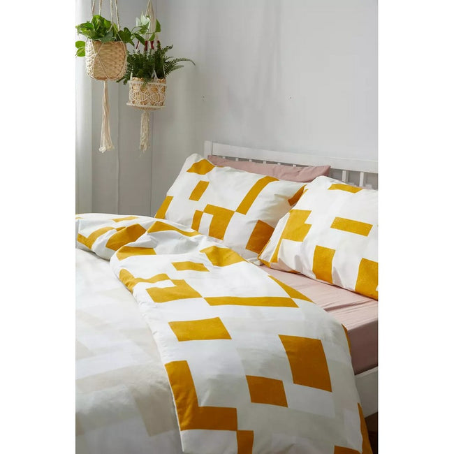 Pink - Close up - Debenhams Design For Life Pablo Duvet Set